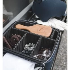 Boutique Equines Be Polished Kit In Navy Case