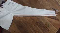 Kyron Kontakt Silicone Full Seat Kids Breeches CLEARANCE NO RETURN -Equestrian Clothing Shop Howtomeasurebreechesinnerleg