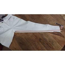 Kyron Roxy 4 Full Seat Kids Breeches CLEARANCE NO RETURN -Equestrian Clothing Shop Howtomeasurebreechesinnerleg 1d9cc534 2419 428d b66c 9878b7f64efb