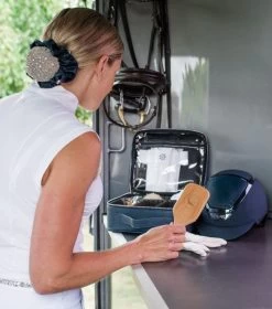 Boutique Equines Be Polished Kit In Navy Case -Equestrian Clothing Shop Polished look Hair kit in float 750 850