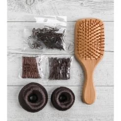 Boutique Equines Be Polished Kit In Navy Case -Equestrian Clothing Shop Polished look hair kit brown