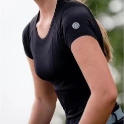 TKEQ Kennedy Seamless Short Sleeve Baselayer -Equestrian Clothing Shop kennedy shortsleeve black2